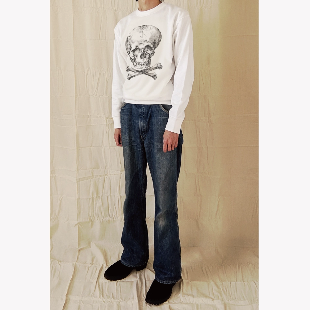 SKULL CROSSBONES / SWEAT（着用）