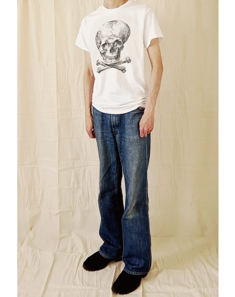 SKULL CROSSBONES / TEE（着用）