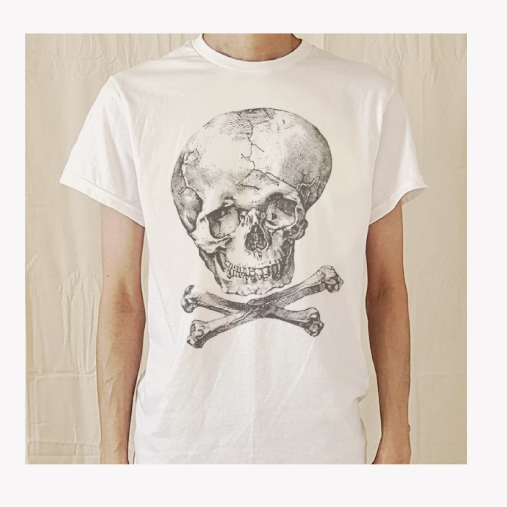 SKULL CROSSBONES 着用 03
