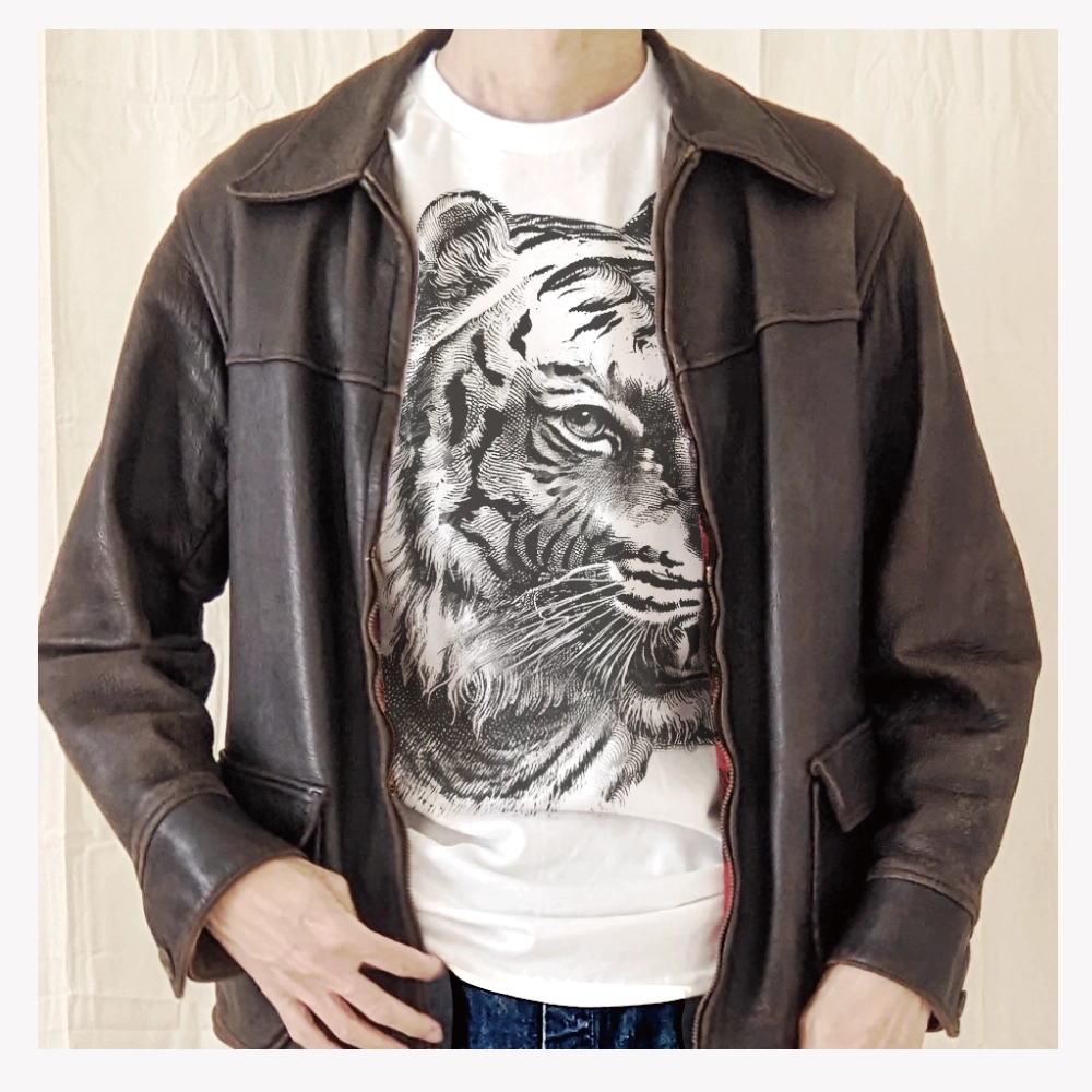 tiger-head / SWEAT（着用）