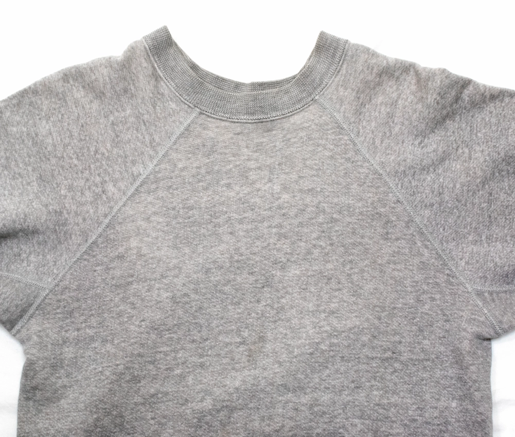 ラグランスリーブのヴィンテージスウェット